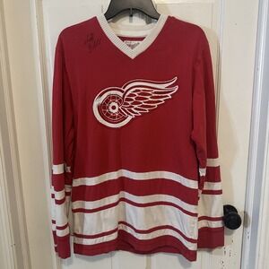Detroit Red Wings Mitchell & Ness Jersey Size Medium Signed‎